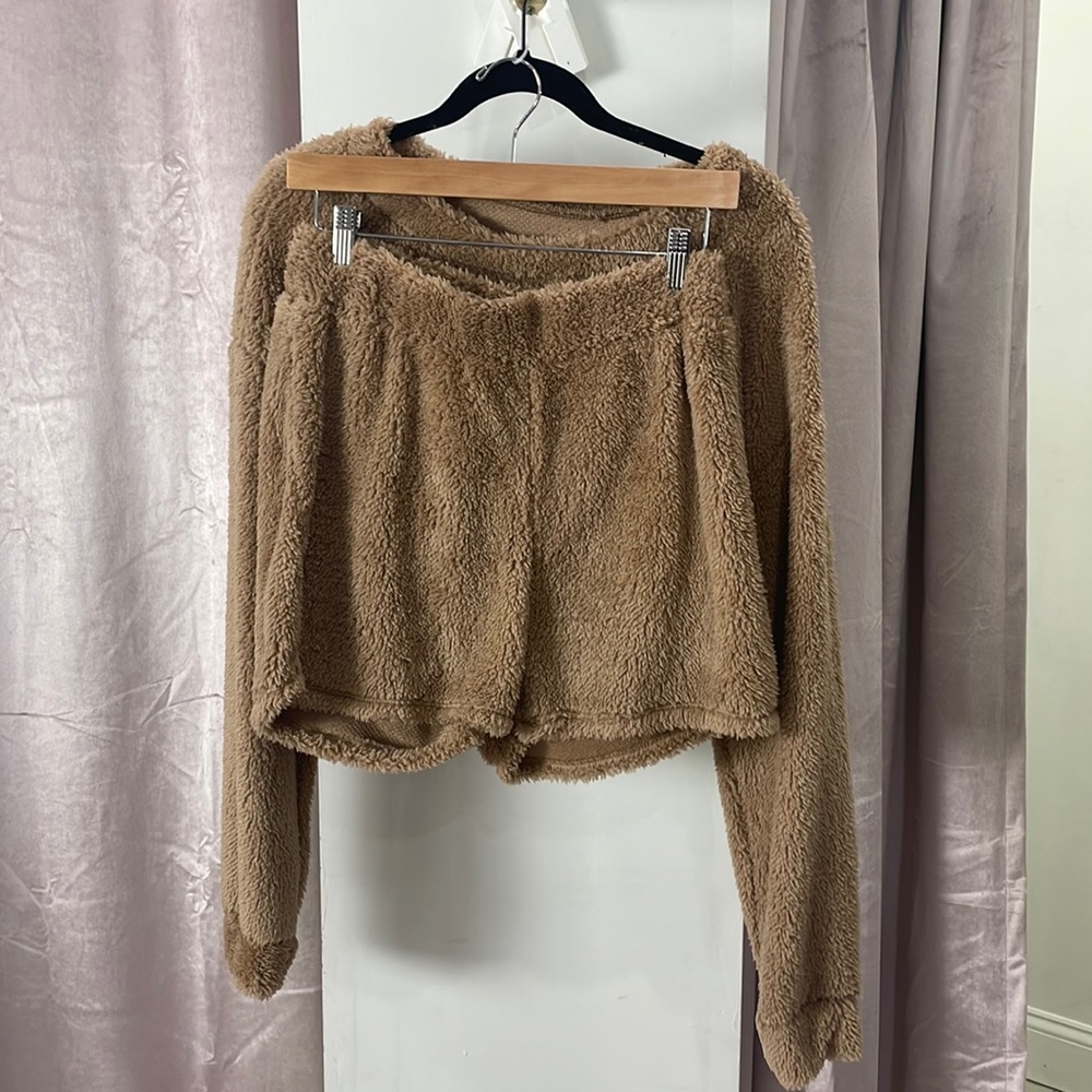 Fuzzy brown comfy sweater and short set